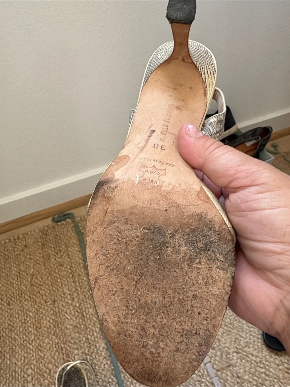 Manolo Blahnik Cream and Gray Textured Slingback Heels - Picture 4 of 7